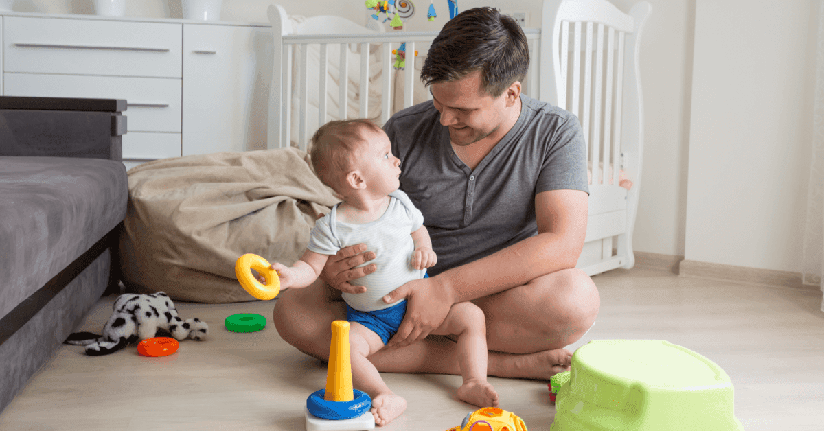 9-12 Aylık Bebek Oyunları ve Oyuncak Önerileri