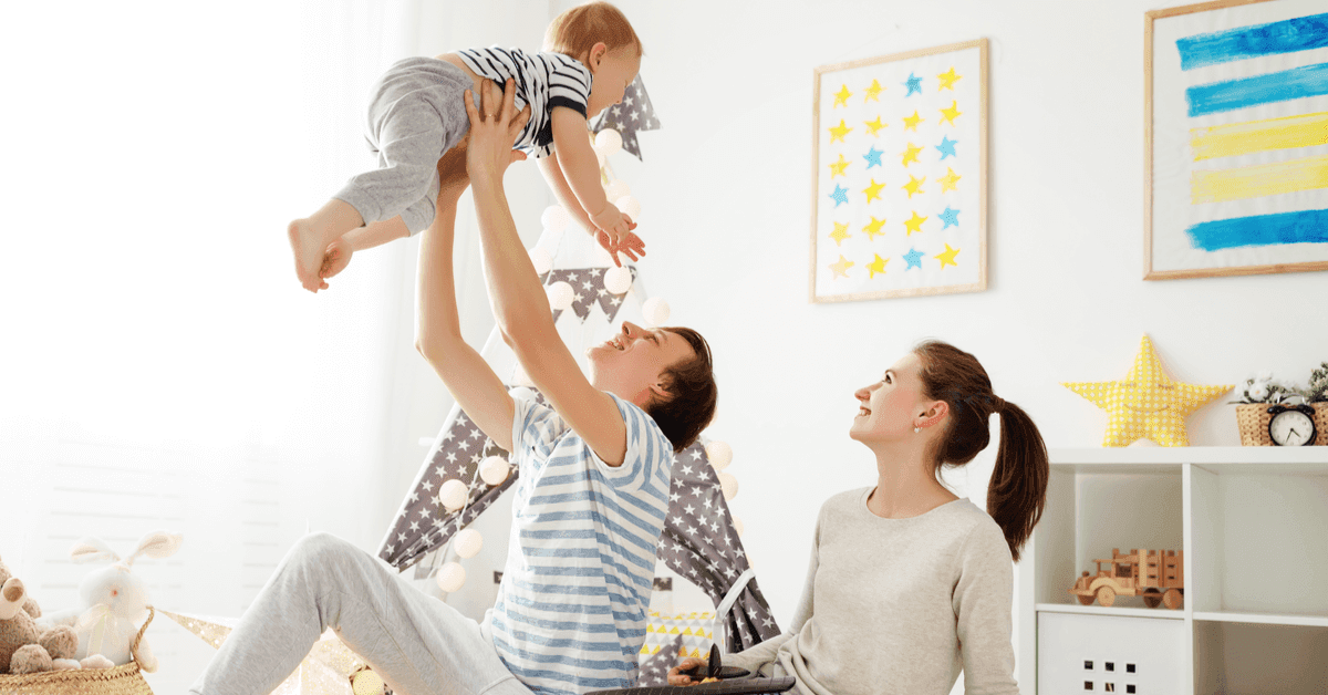 18-24 Aylık Bebek Oyunları ve Oyuncak Önerileri kapak resmi