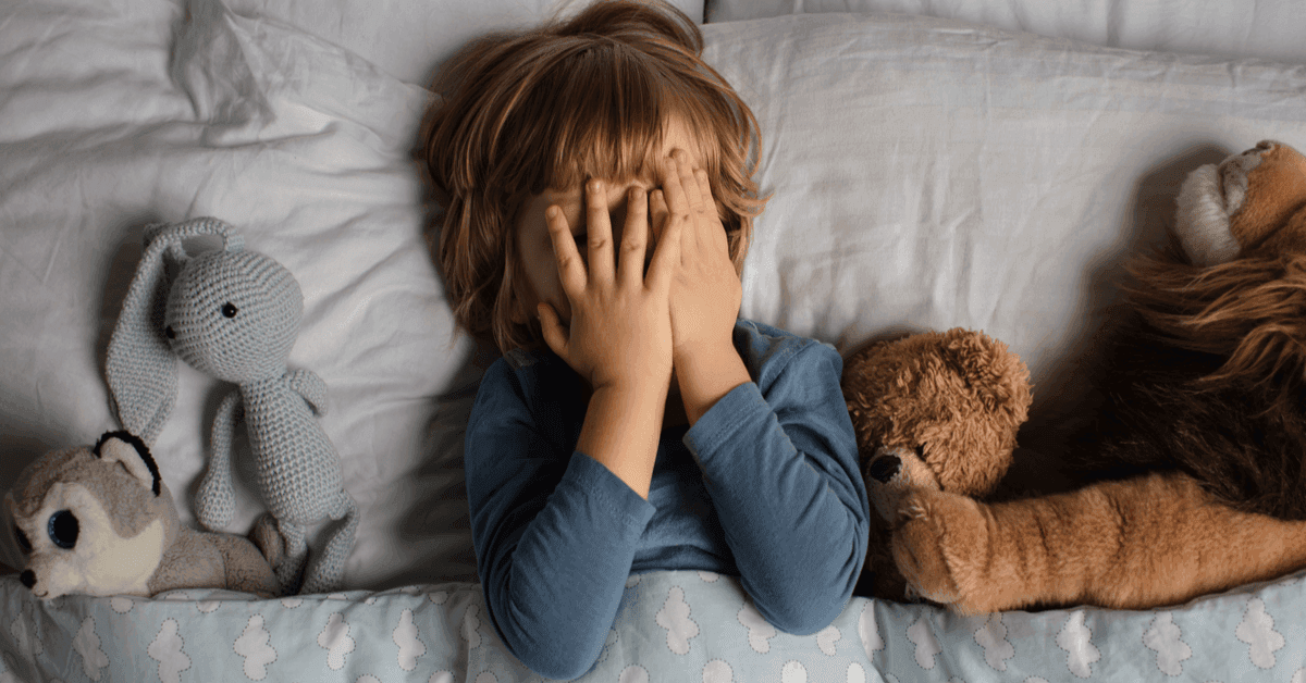 Çocuğum Bebek Gibi Davranıyor Ne Yapmalıyım? kapak resmi